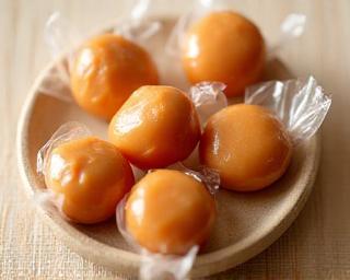 Hausgemachte Karamellbonbons